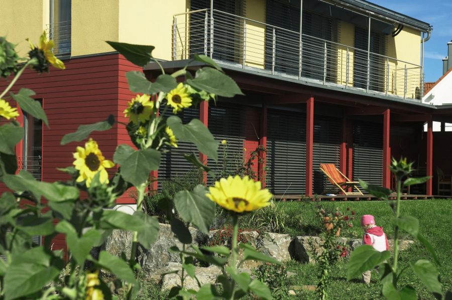 Innenliegender Sonnenschutz  Rollladen Mühren aus Mönchengladbach